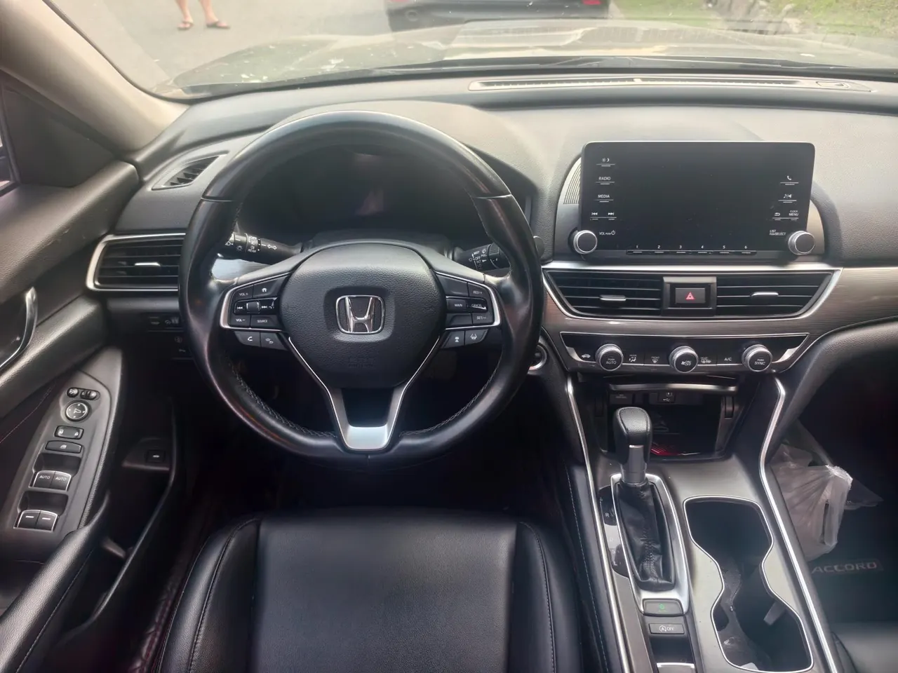 Honda 2021 10th Generation Accord 1.5T Stepless 260TURBO Luxury Star Limited Edition Automatic Gear 2