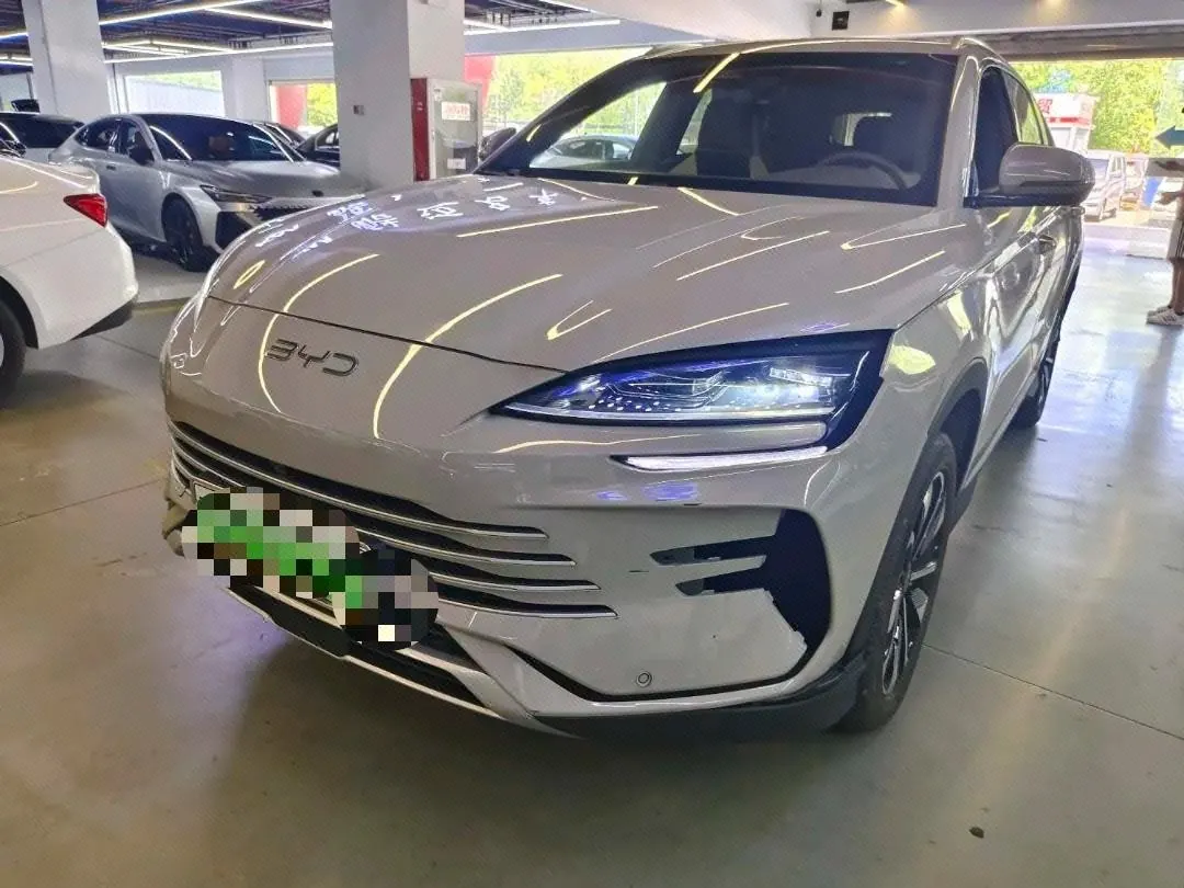 Open image lightbox: BYD Song PLUS New Energy 2025 Song PLUS DM-i 1.5 Stepless 112KM Honorable Automatic Gear