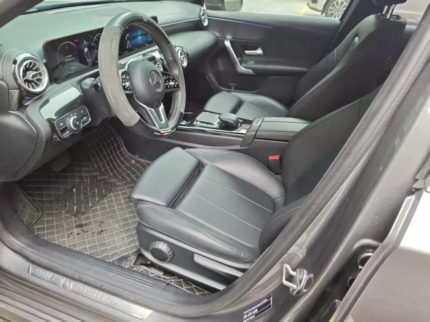 Mercedes Benz Class A 2021 A 200 L 1.3T Dynamic Automatic 7