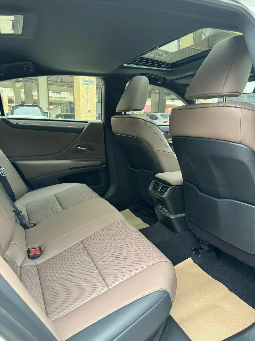 Lexus ES (Imported) 2025 ES300h 2.5 Stepless Premium Edition Automatic Gear 3