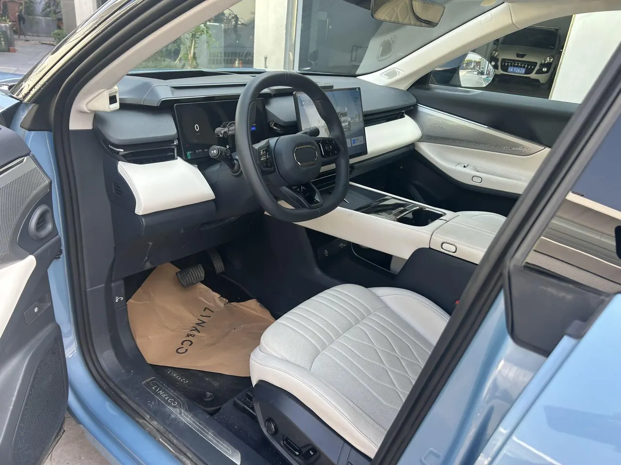 LYNK&amp;CO 2026 LYNK&amp;CO 08 EM-P 1.5T 210 Four-wheel Drive Performance Ultra H7 Automatic Gear 11