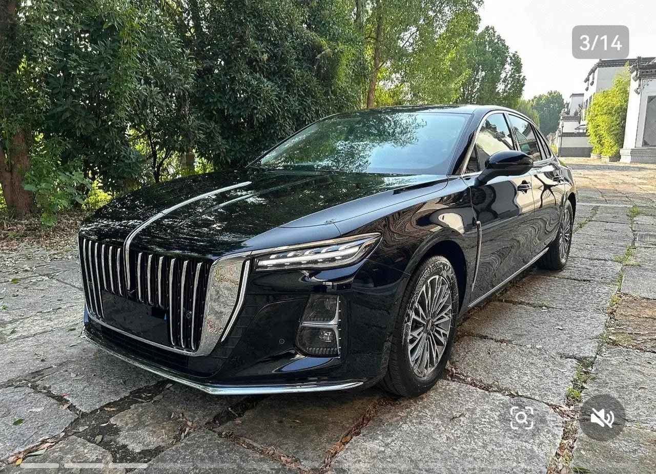 Open image lightbox: HongQi 2025 H5 1.5T Flag Rhyme 500000 Commemorative Automatic Gear
