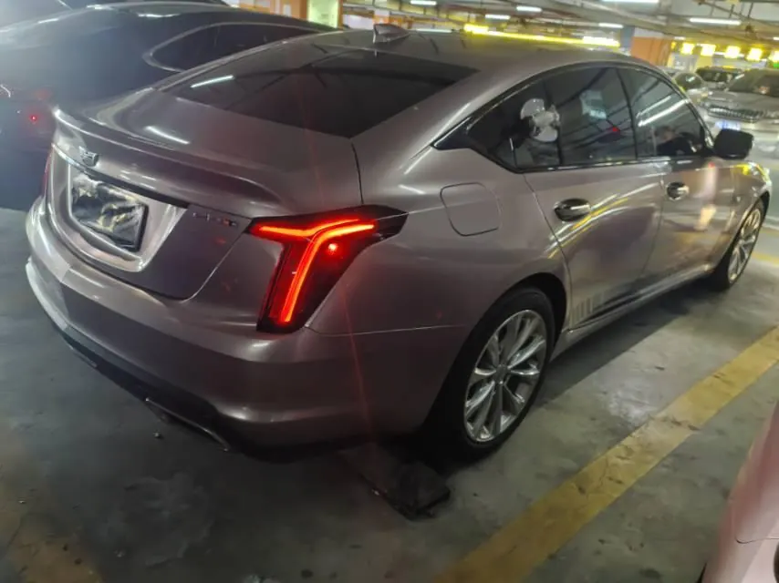 Cadillac 2022 CT5 2.0T 28T Luxury (Standard Edition) Automatic Gear 2