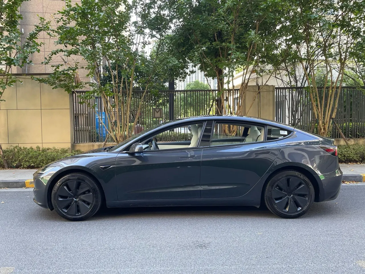 Tesla 2023 Model 3 Rejuvenation Edition Rear Wheel Drive Automatic Transmission 4