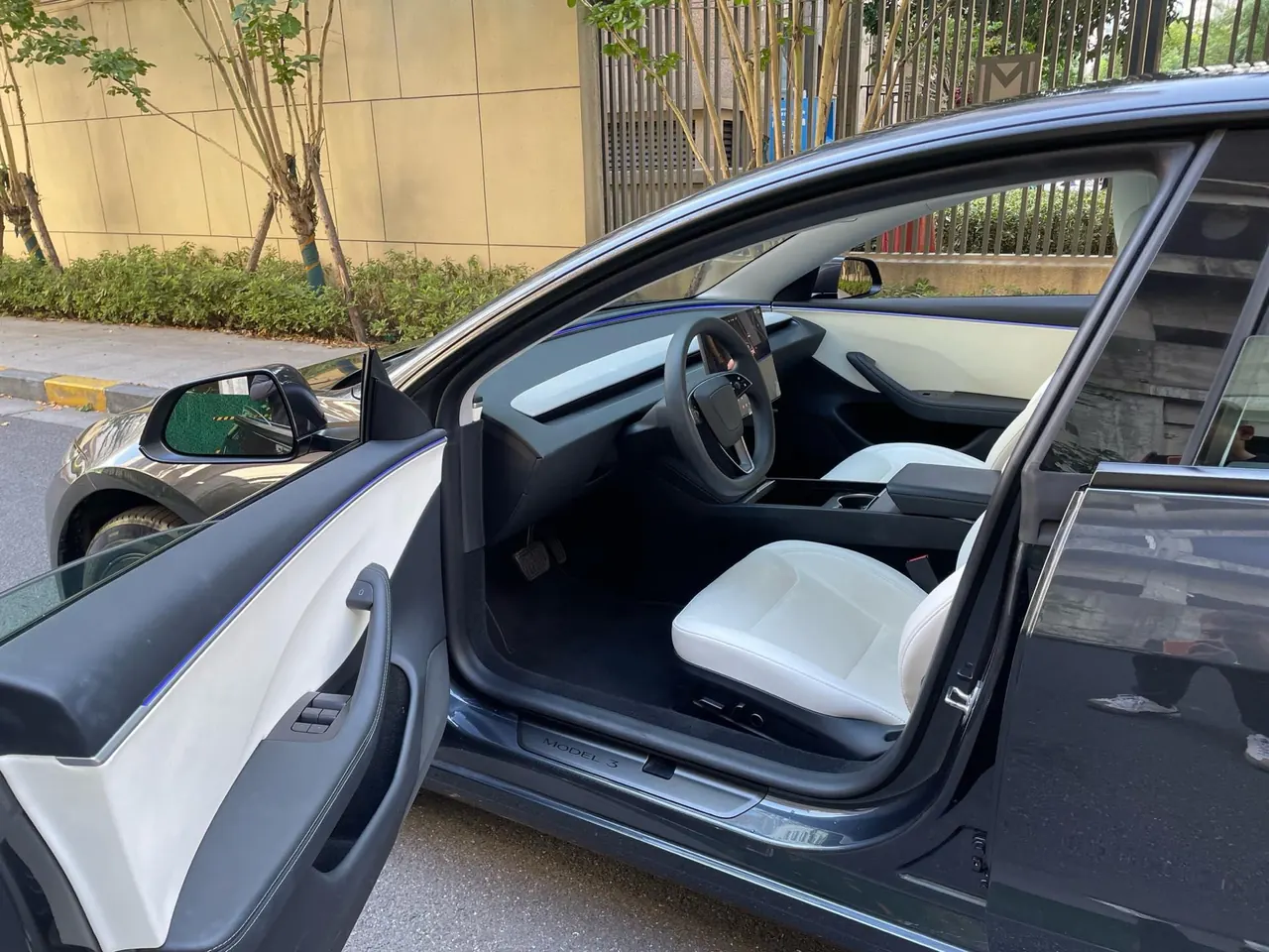 Tesla 2023 Model 3 Rejuvenation Edition Rear Wheel Drive Automatic Transmission 7