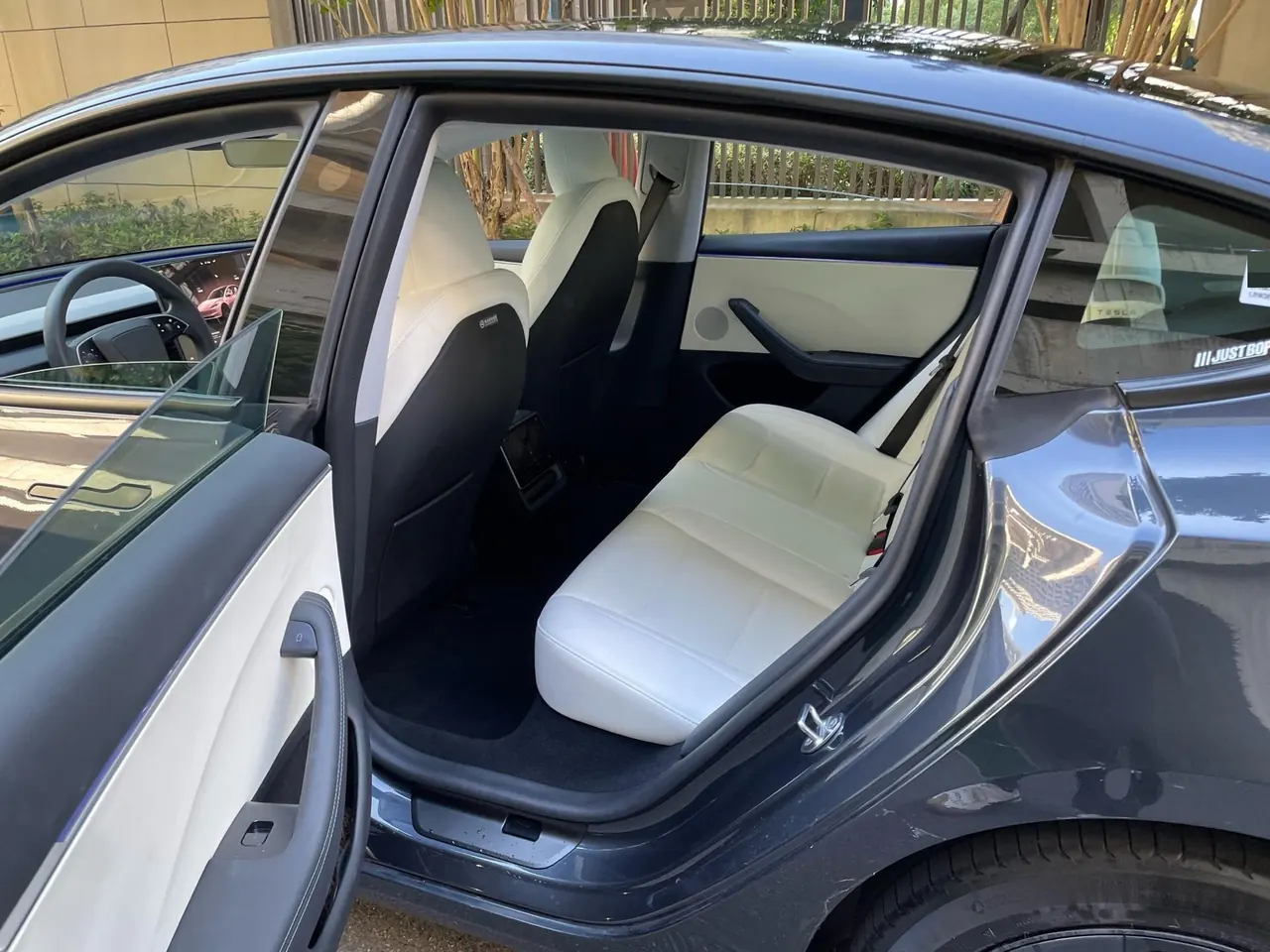 Tesla 2023 Model 3 Rejuvenation Edition Rear Wheel Drive Automatic Transmission 8