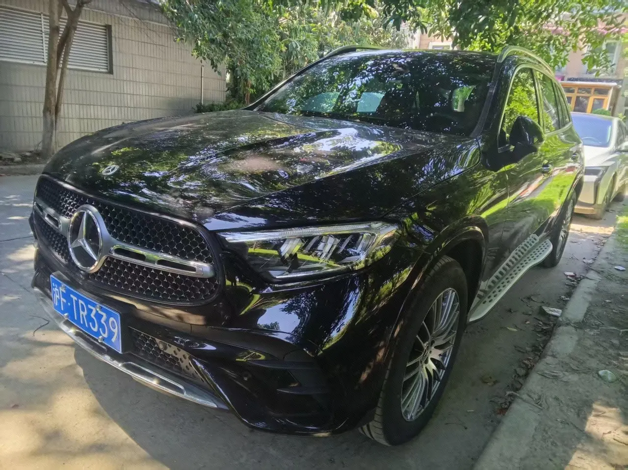 Open image lightbox: Mercedes Benz 2025 GLC 300 L 4MATIC 48V 2.0T dynamic 7-seat automatic gear