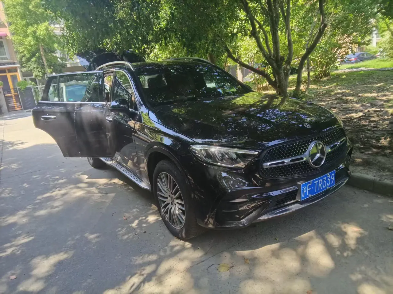 Mercedes Benz 2025 GLC 300 L 4MATIC 48V 2.0T dynamic 7-seat automatic gear 2