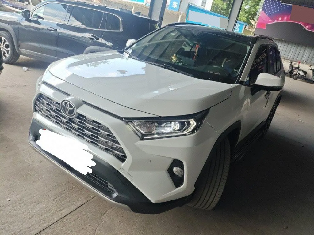 打开图片灯箱:Toyota 2021 RAV4 Rongbo 2.0 Stepless Two-Drive Premium Edition Automatic Gear