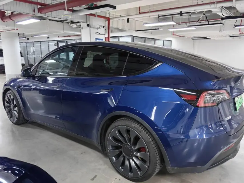 Tesla 2021 Model Y Performance high-performance all-wheel drive version automatic transmission 3