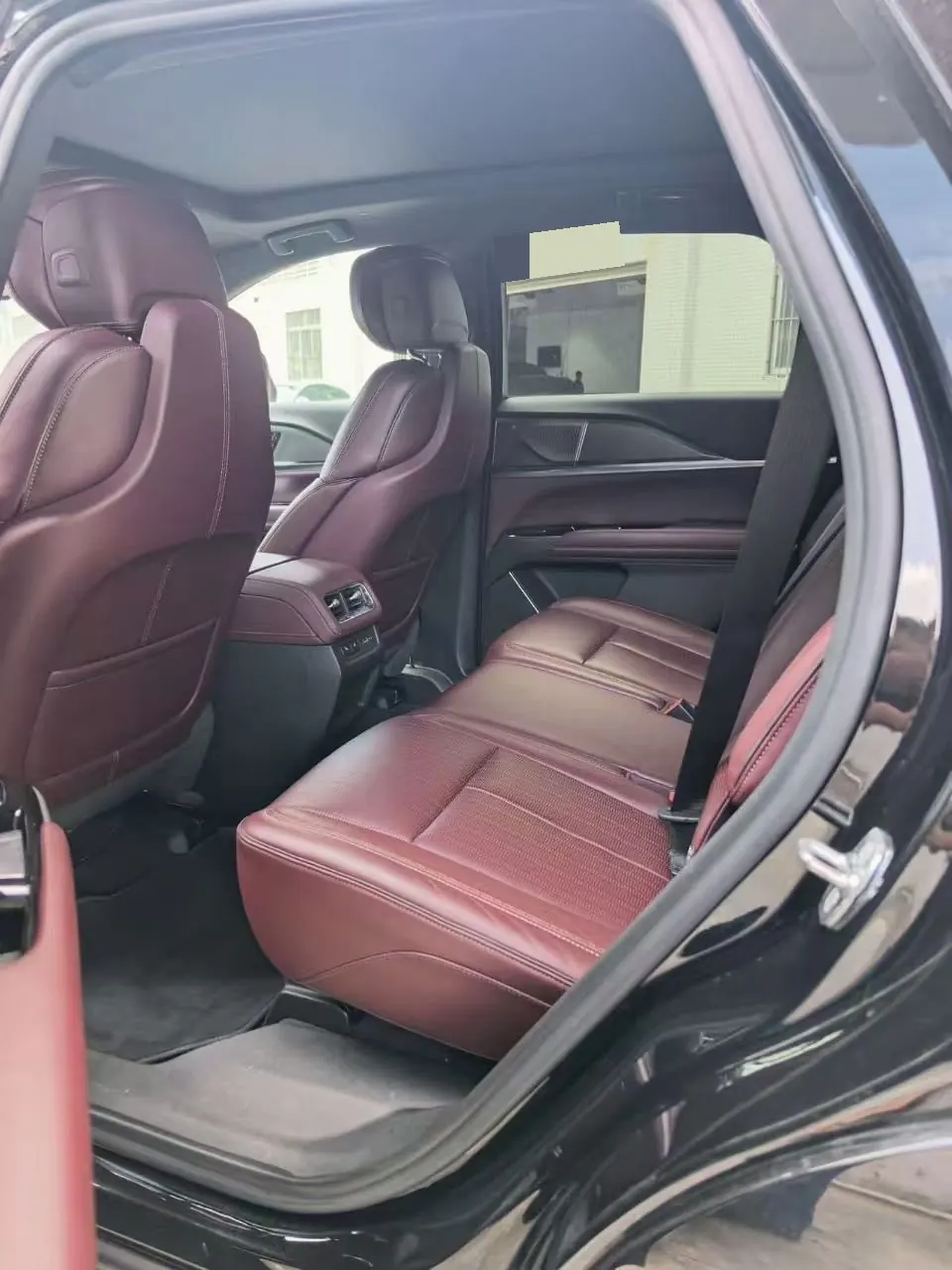 Cadillac 2025 XT5 48V 2.0T Platinum Automatic Gear 4