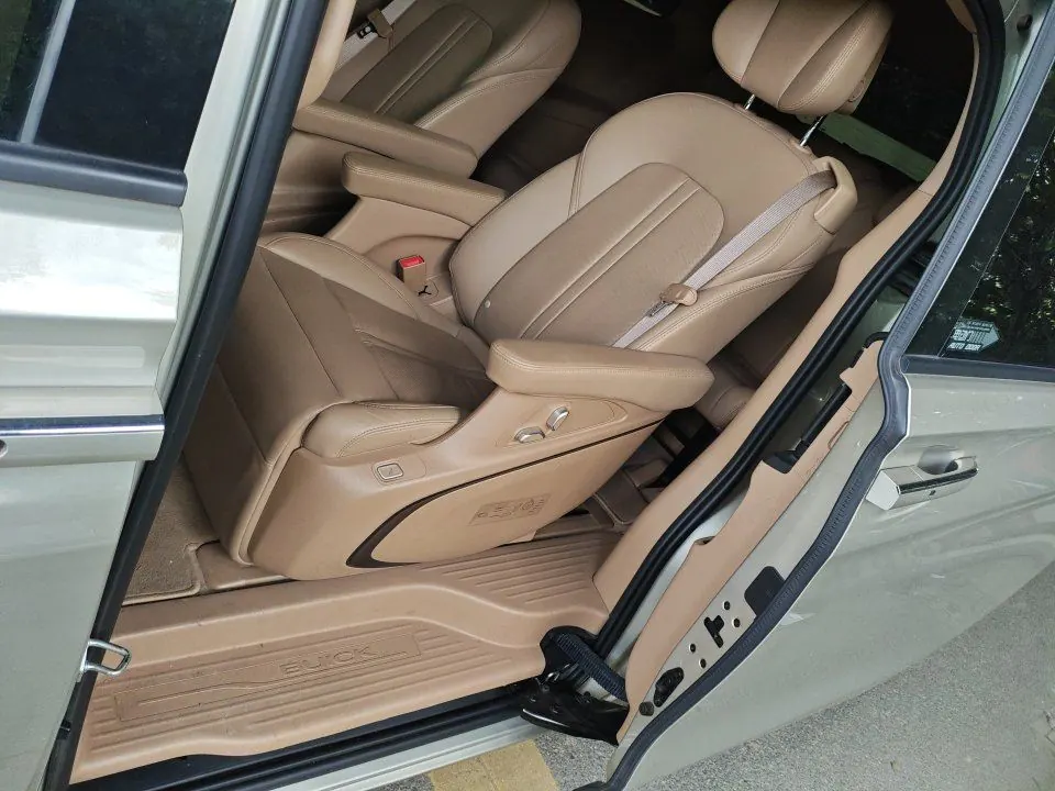 Buick 2021 GL8 ES Lu Zun 2.0T 653T Smart Luxury Automatic Gear 5