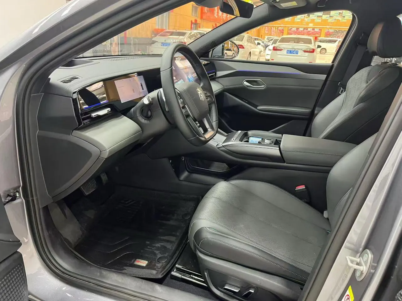 BYD 2025 Qin L EV 545KM Excellent Automatic Gear 3