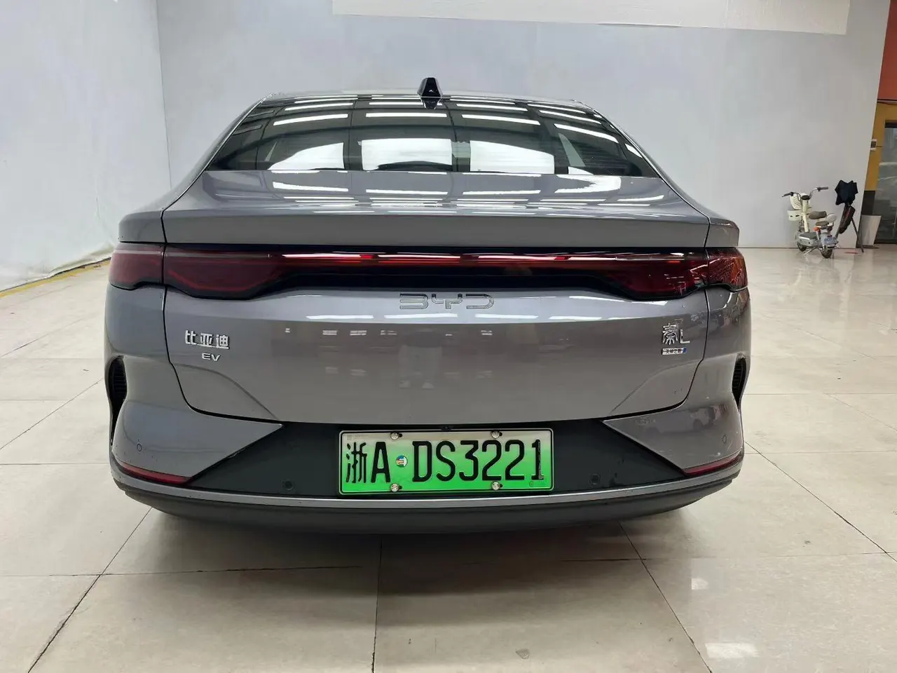 BYD 2025 Qin L EV 545KM Excellent Automatic Gear 6