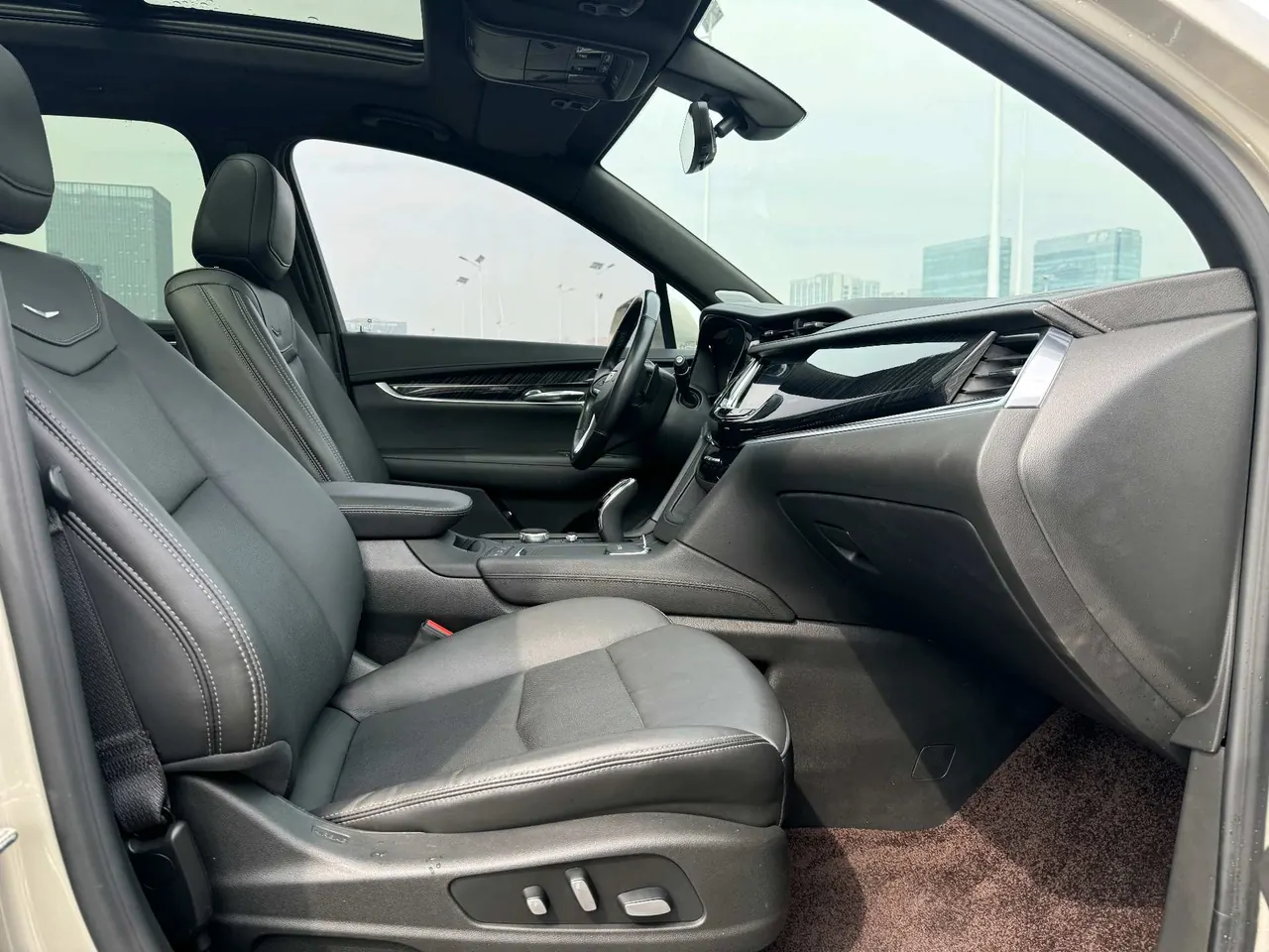 Cadillac 2021 XT6 2.0T 28T 6-seat four-wheel drive luxury automatic gear 11