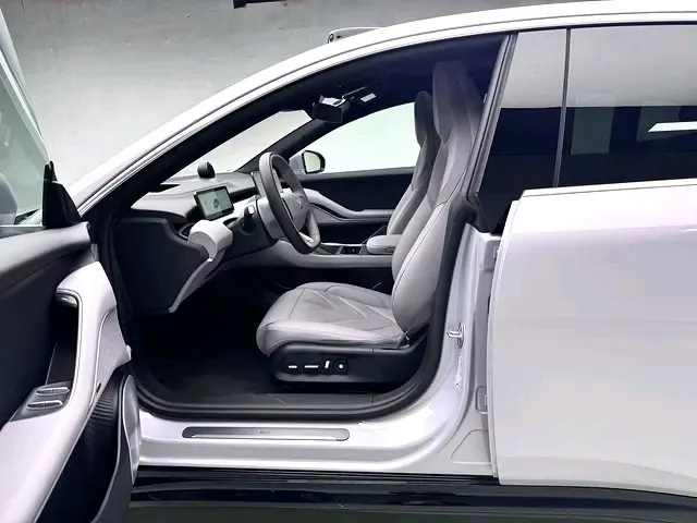 NIO 2025 ET5T 75kWh Touring automatic 5