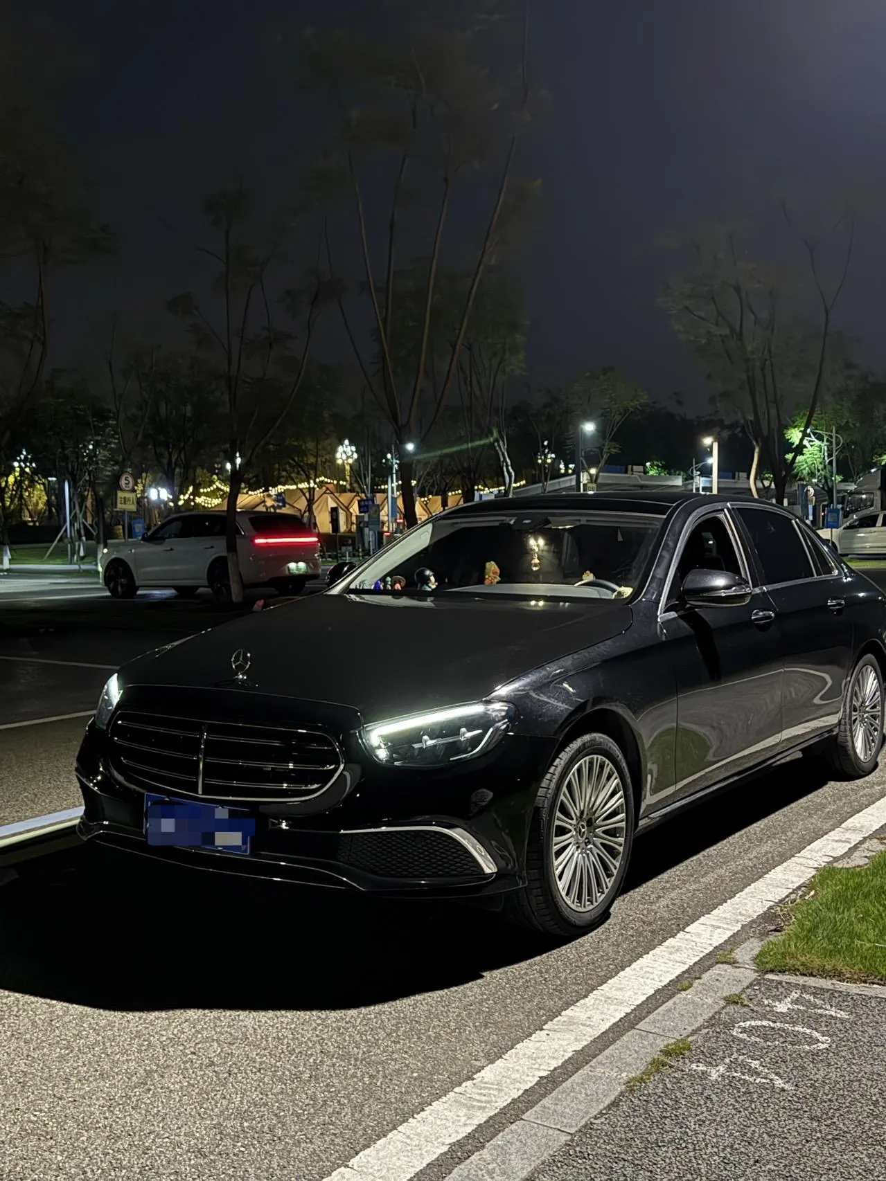 Mercedes Benz E Class 2021 E 260 L 48V 1.5T Automatic 3
