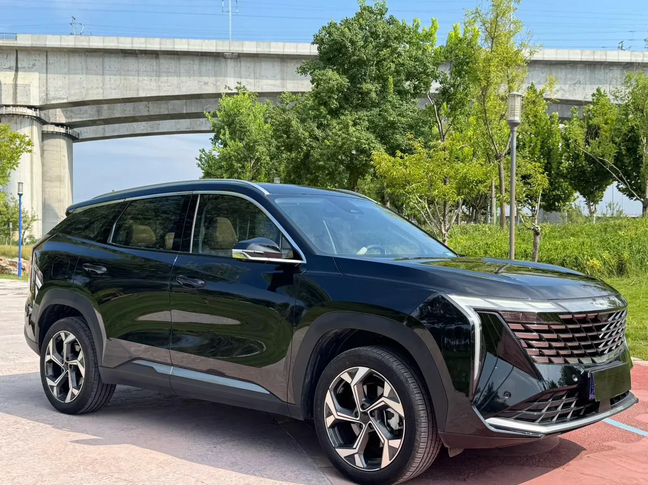 Geely 2023 Boyue L 1.5TD Honorable Automatic Transmission 3
