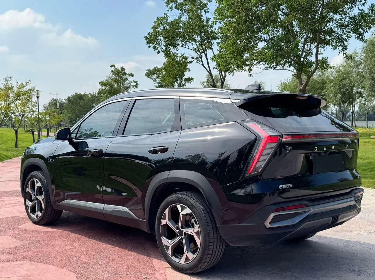 Geely 2023 Boyue L 1.5TD Honorable Automatic Transmission 6