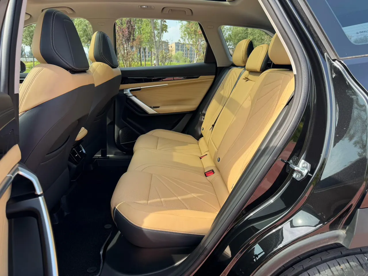 Geely 2023 Boyue L 1.5TD Honorable Automatic Transmission 9