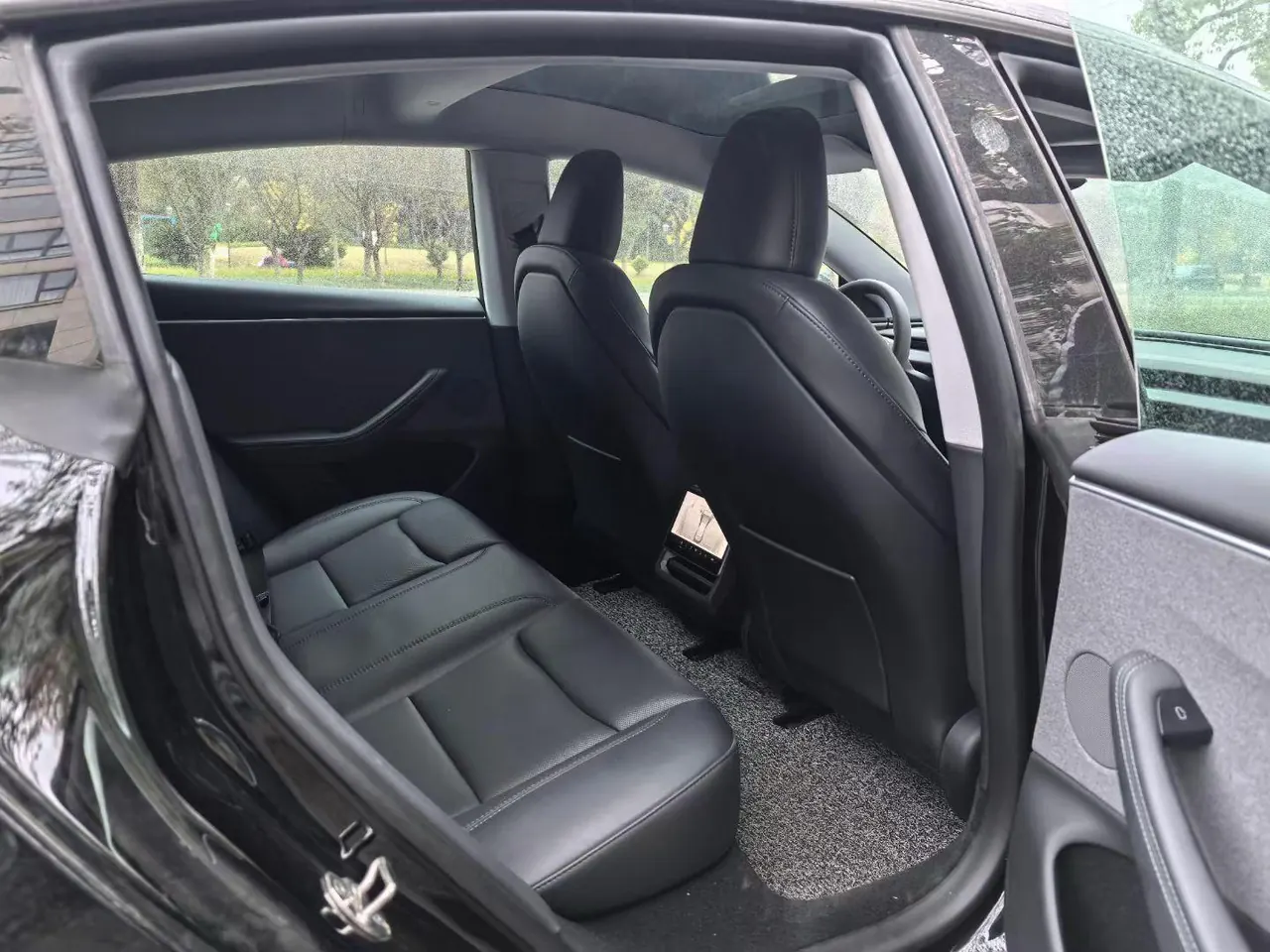 Tesla 2023 Model 3 Rejuvenation Edition Rear Wheel Drive Automatic Transmission 4