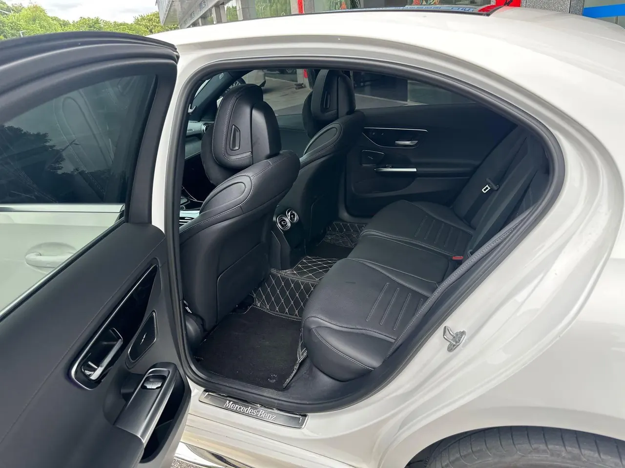 Mercedes Benz Class C 2023 C 260 L 48V 1.5T Sports Edition (Modified 2) Automatic Gear 4