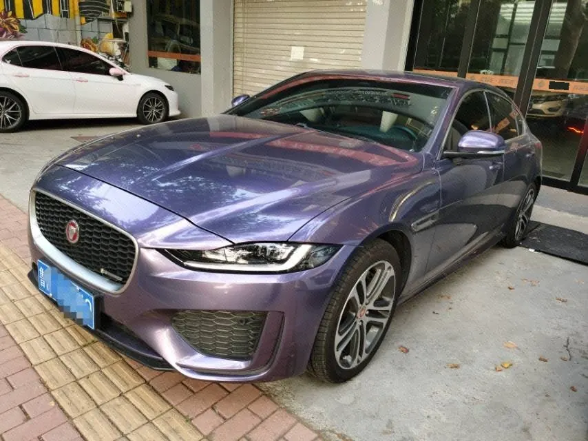 打开图片灯箱:Jaguar 2022 XEL 2.0T 250PS R-DYNAMIC S Enterprising Sports Edition Automatic Gear