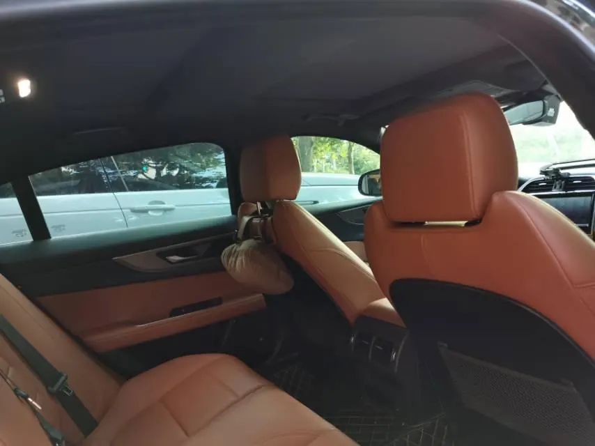 Jaguar 2022 XEL 2.0T 250PS R-DYNAMIC S Enterprising Sports Edition Automatic Gear 9