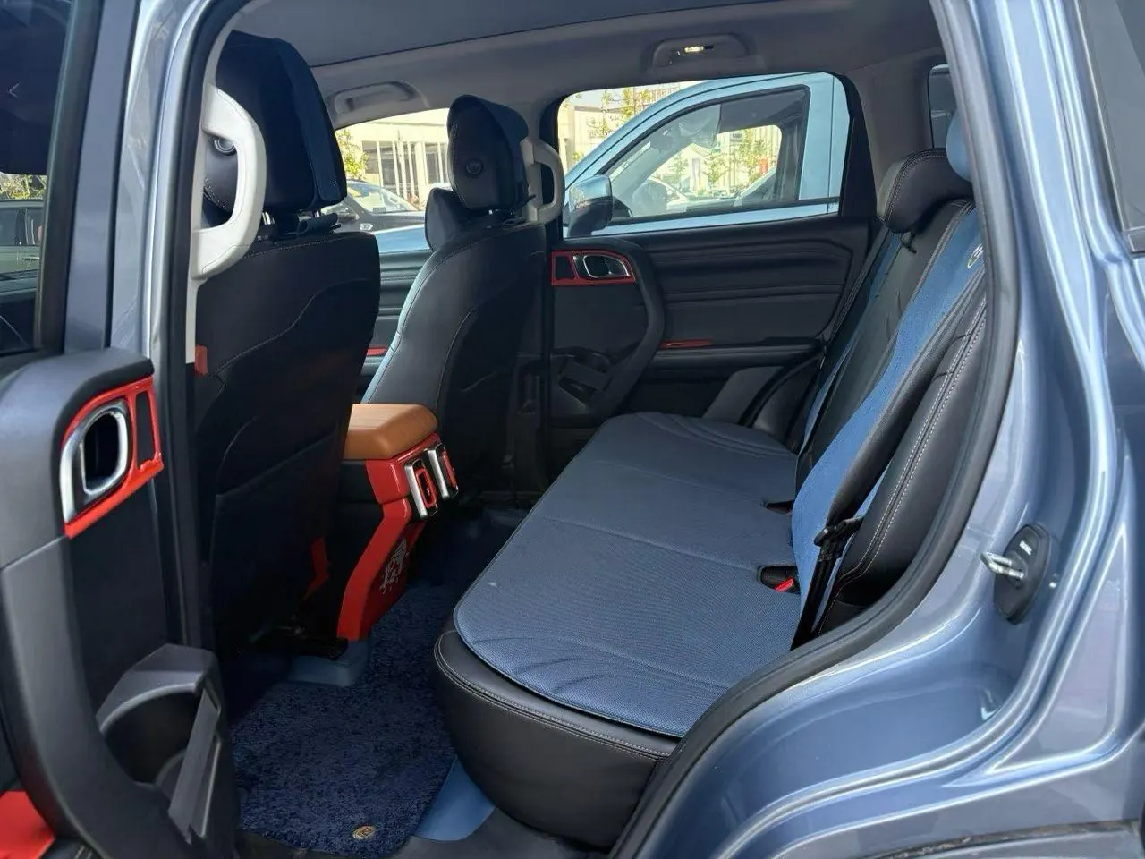 Haval 2022 cool dog 1.5T two-wheel drive tide version of automatic gear 3