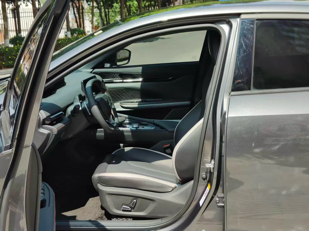 ChangAn 2023 UNI-V 1.5T honorable automatic gear 8
