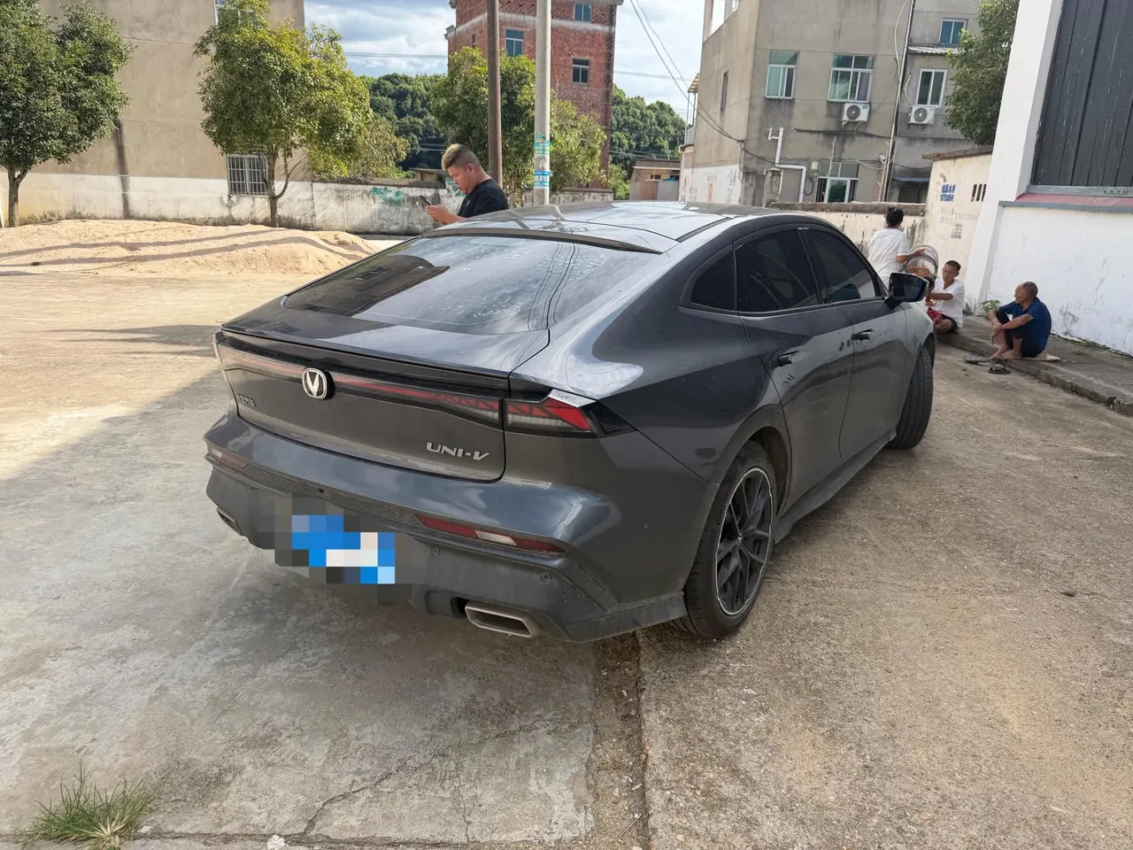 ChangAn 2024 UNI-V 1.5T Distinguished Sports Automatic 2