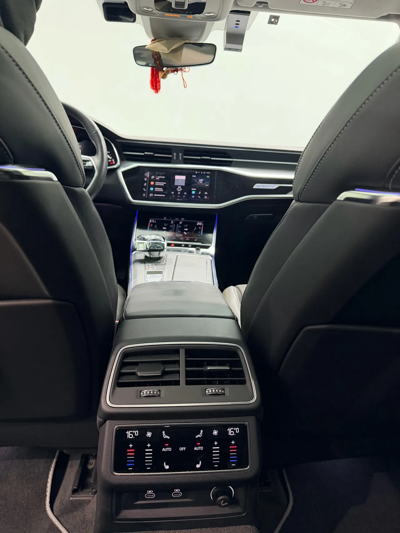Audi 2024 A7L 2.0TFSI 45TFSI Quattro Luxury Automatic 11