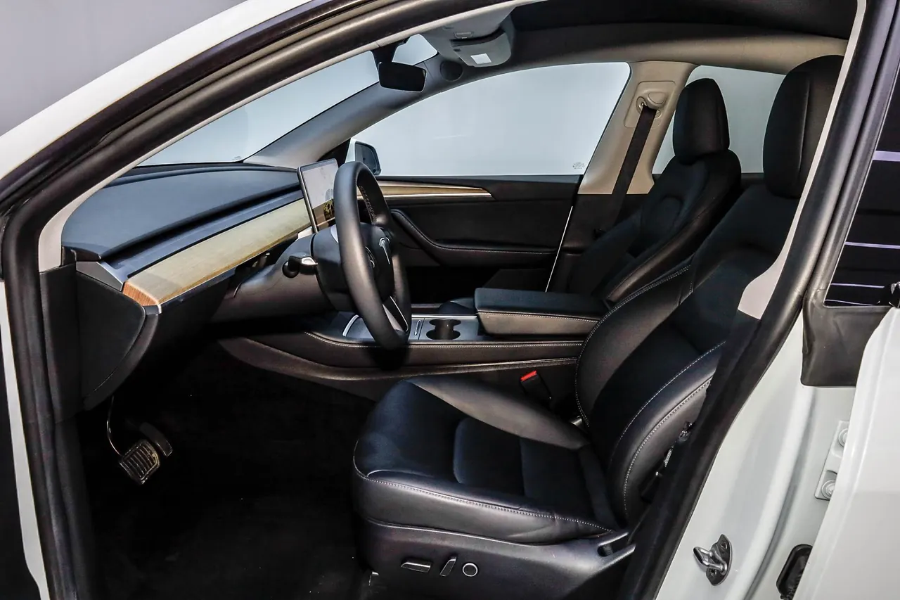Tesla 2022 Model Y rear-wheel drive version (facelift) automatic gear 8