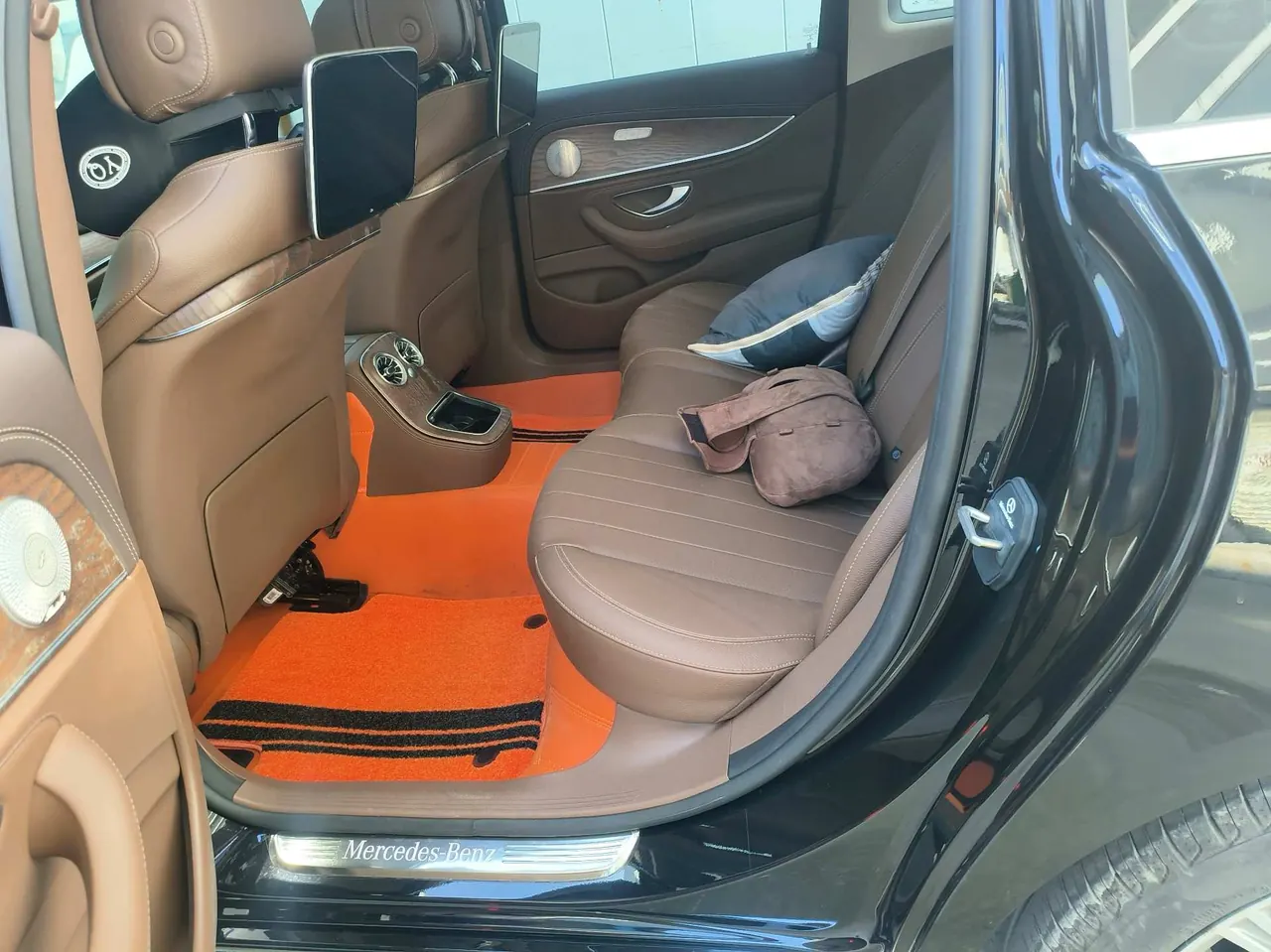Mercedes Benz E-Class 2023 E 300 L 2.0T Fashion Automatic Gear 5
