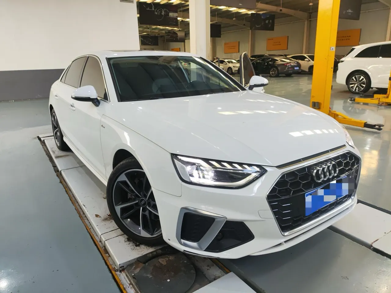 Audi 2024 A4L 2.0TFSI 40TFSI Fashion Dynamic Automatic 4