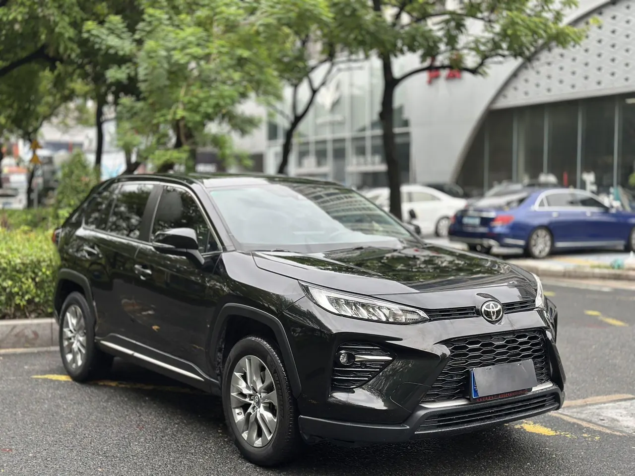 Toyota 2022 Willanda 2.0 Stepless Two-Drive Luxury PLUS Edition Automatic Gear 3