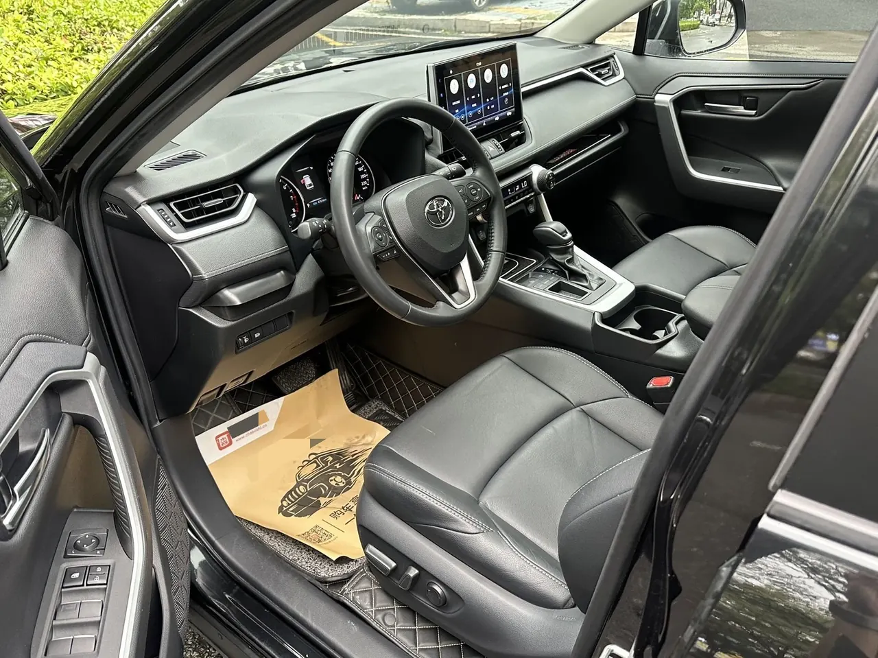 Toyota 2022 Willanda 2.0 Stepless Two-Drive Luxury PLUS Edition Automatic Gear 4