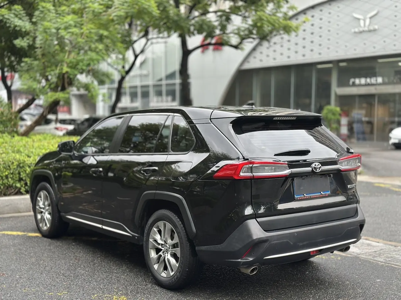 Toyota 2022 Willanda 2.0 Stepless Two-Drive Luxury PLUS Edition Automatic Gear 9