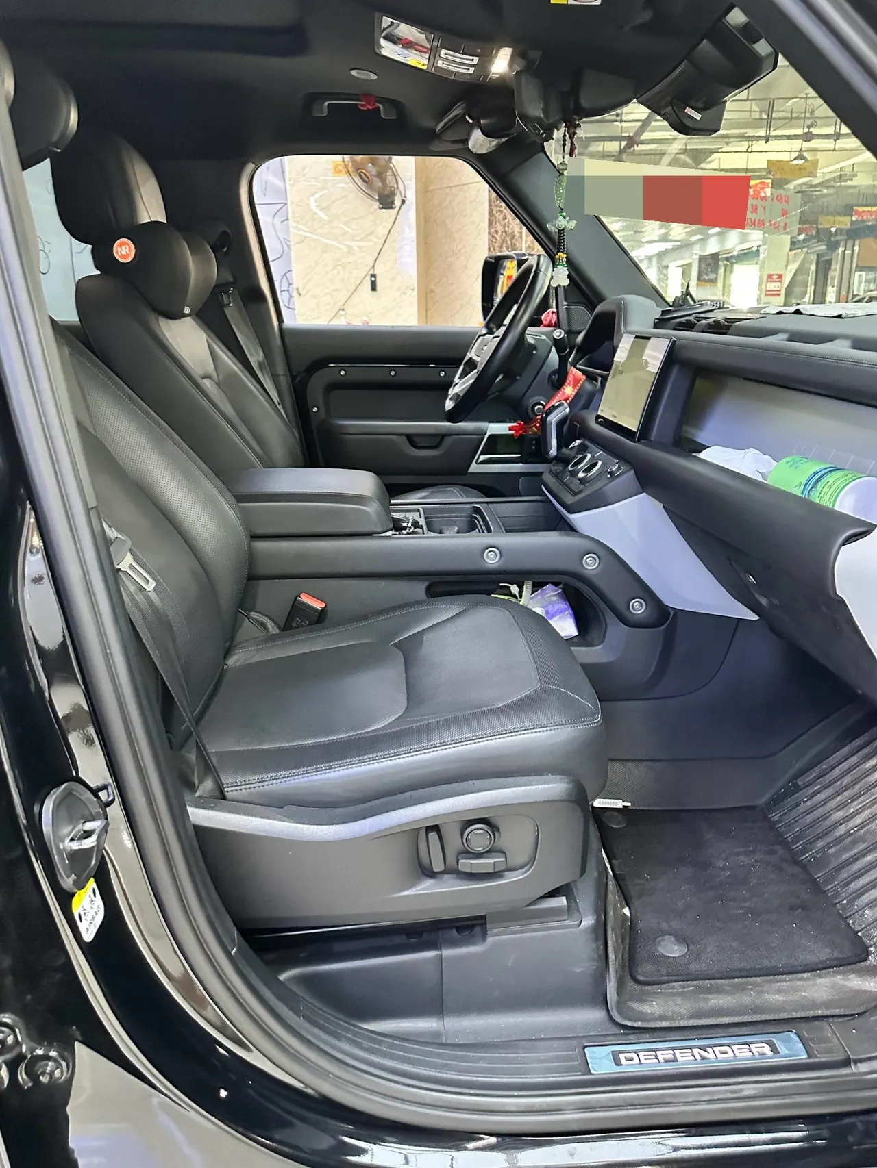 Land Rover Guard (Imported) 2022 Guard 110 48V 3.0T P400 X-DYNAMIC HSE Automatic Gear 4