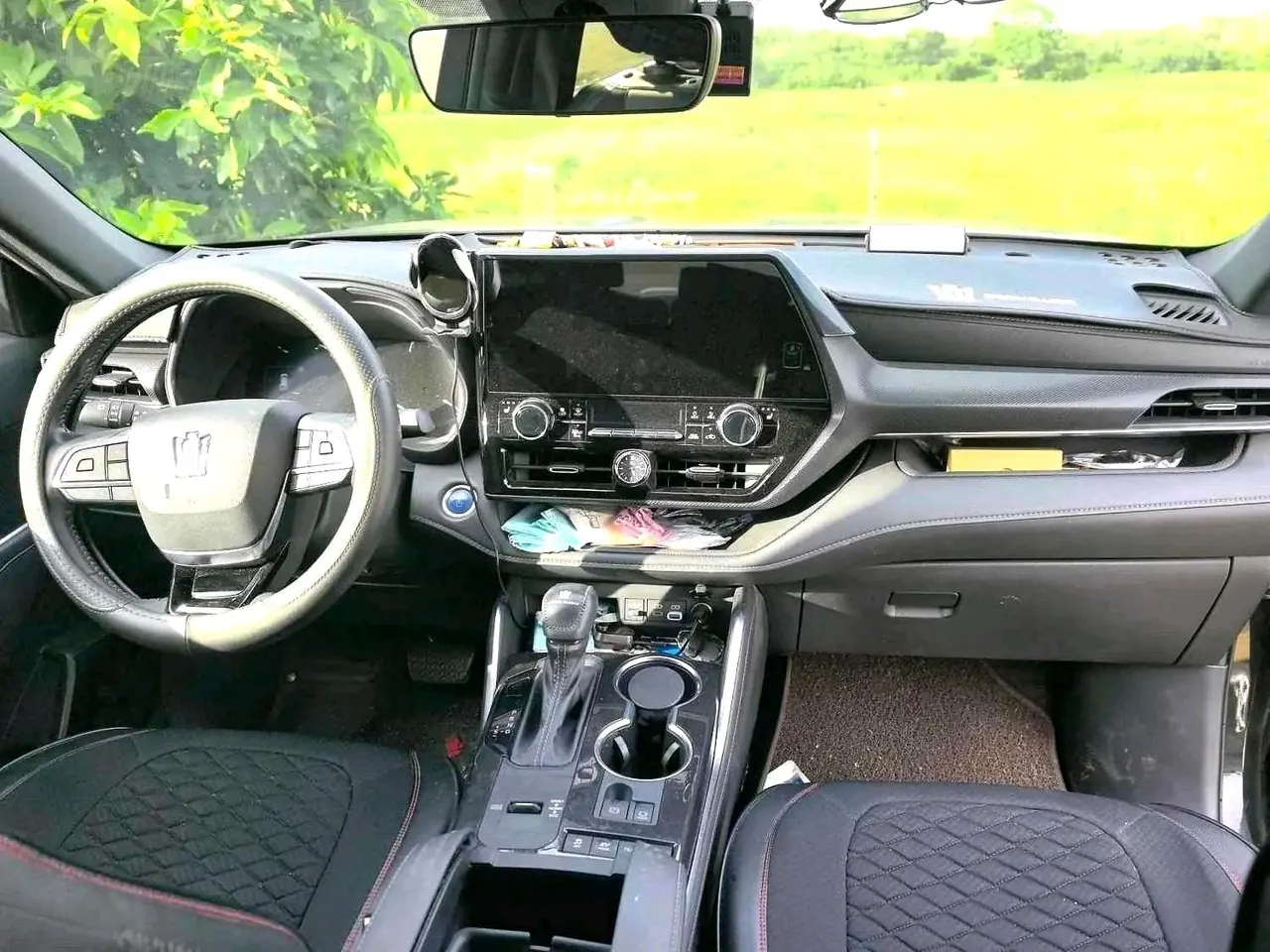 Toyota 2022 Crown Land Release 2.5 Stepless Four-wheel Drive Premium Edition Automatic Gear 3