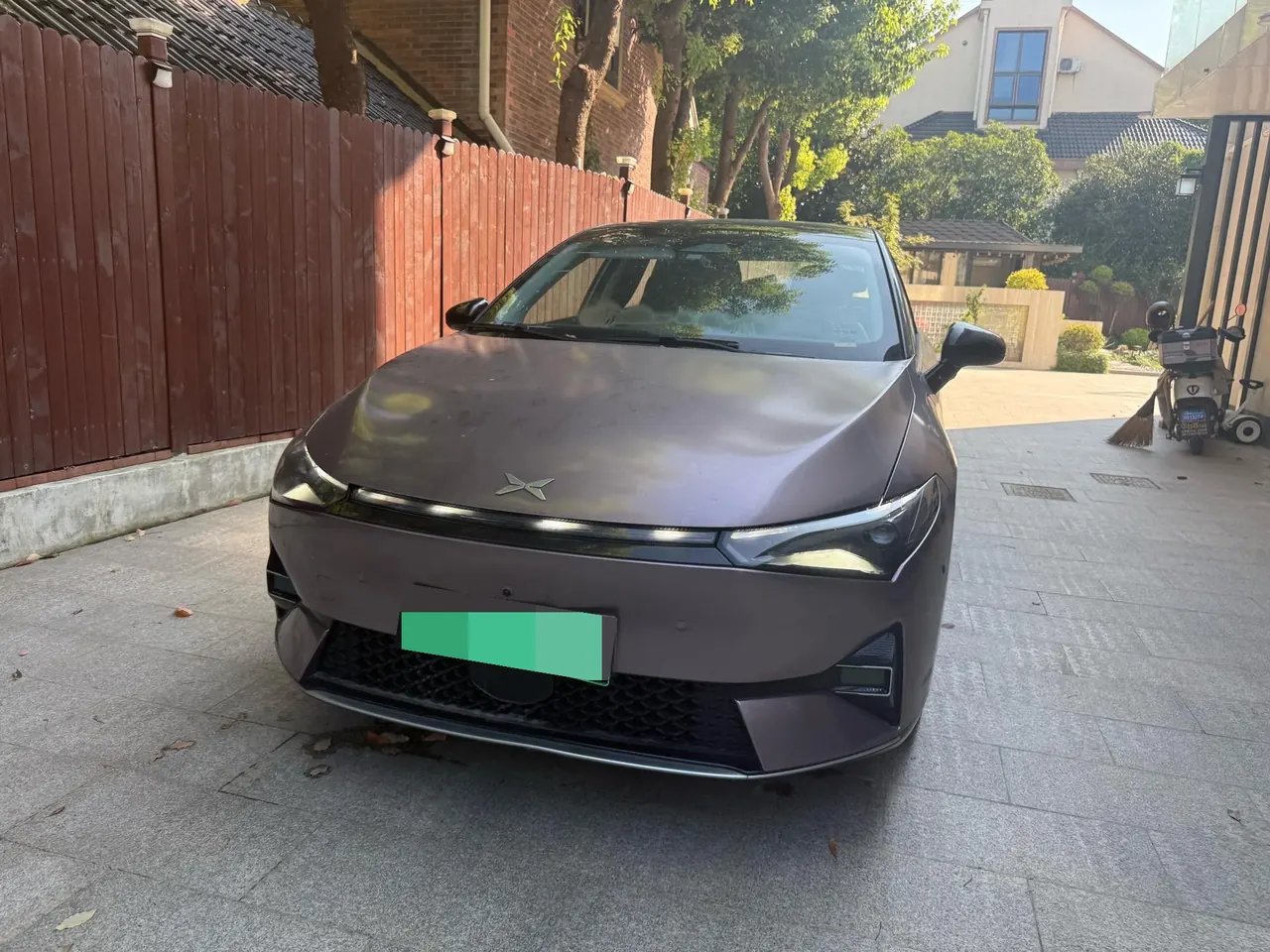 Xpeng 2022 P 5 550P automatic gear 2