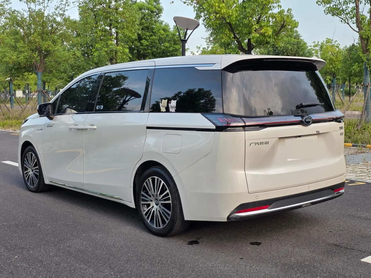 GAC Trumpchi 2024 E8 2.0 150km MAX Automatic Transmission 3