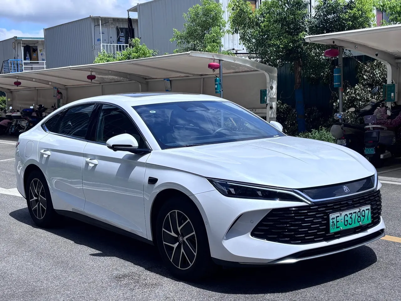 BYD 2025 Qin L DM-i 1.5 stepless smart driving version 120KM Exceed automatic gear 3
