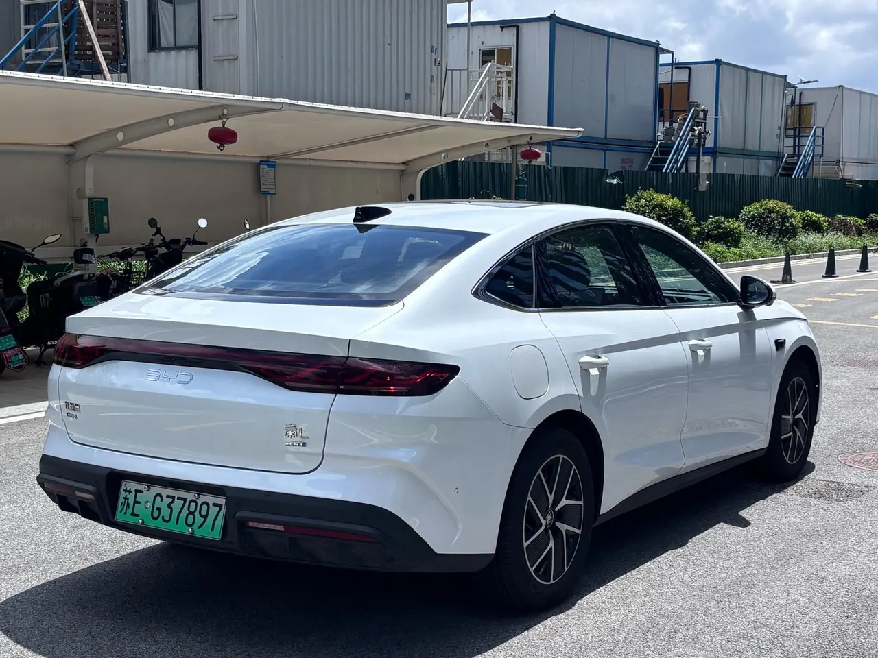 BYD 2025 Qin L DM-i 1.5 stepless smart driving version 120KM Exceed automatic gear 6
