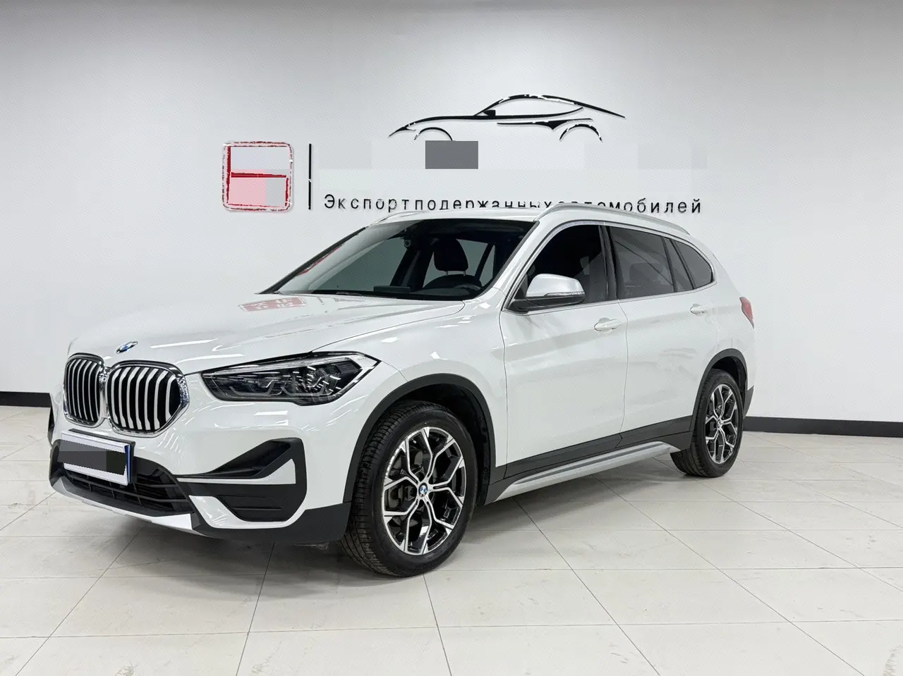 Open image lightbox: BMW 2022 X1 sDrive20Li 1.5T fashion automatic gear
