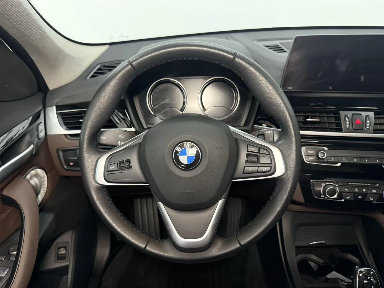 BMW 2022 X1 sDrive20Li 1.5T fashion automatic gear 11