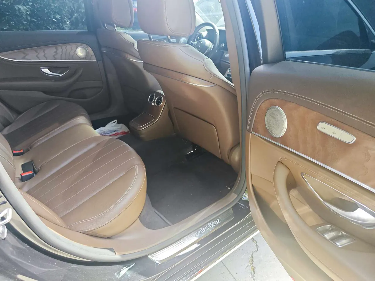 Mercedes Benz E Class 2022 E 260 L 2.0T Automatic 5
