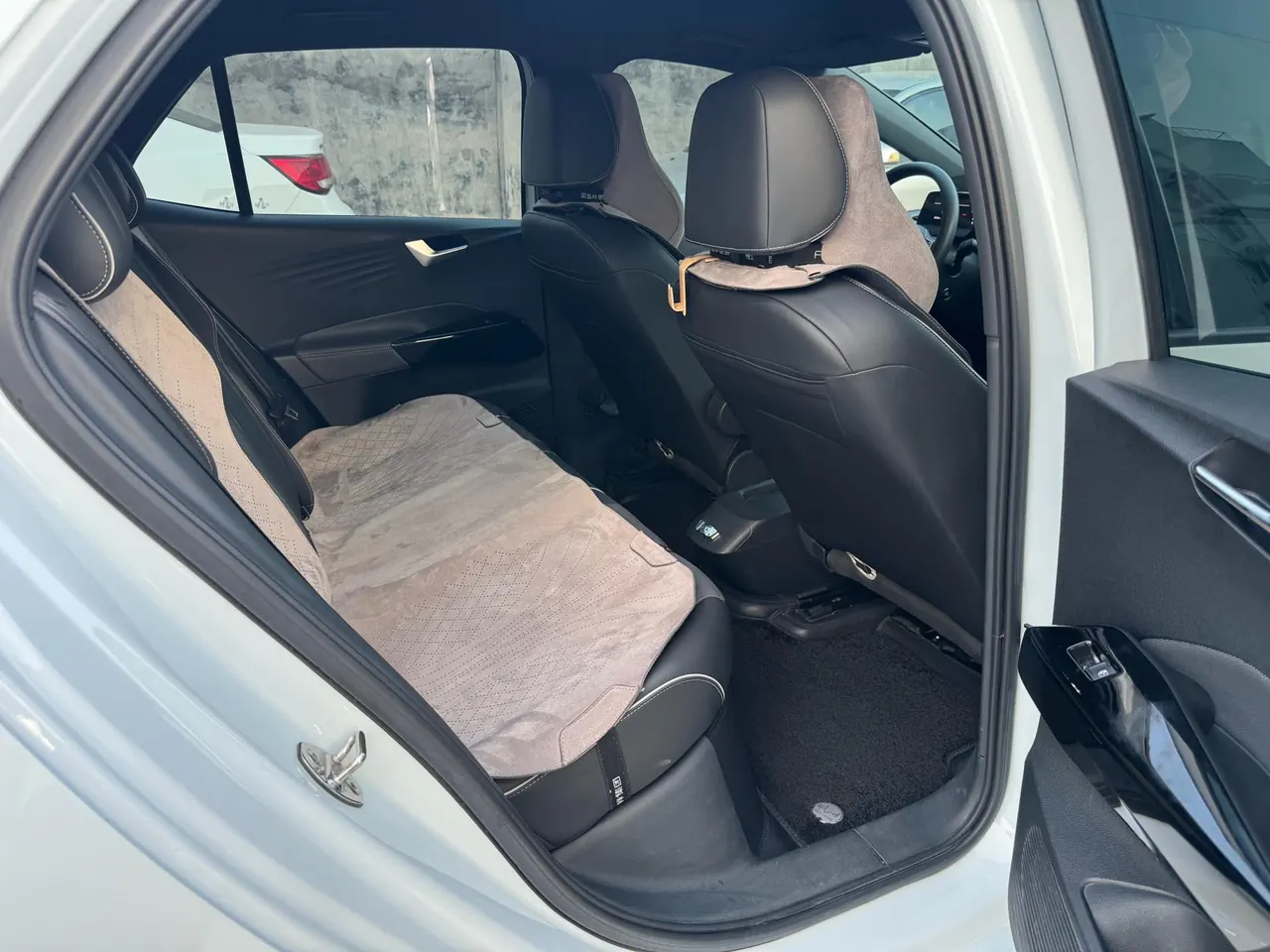Volkswagen 2023 ID. 3 Upgraded Pure Smart Edition, Automatic Transmission 6