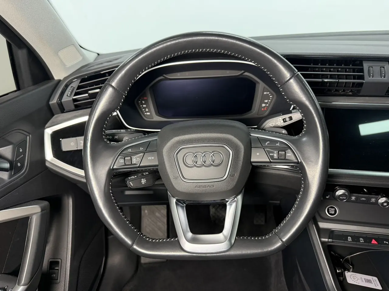 Audi 2022 Q3 1.4TFSI 35TFSI Fashion Dynamic Automatic 14