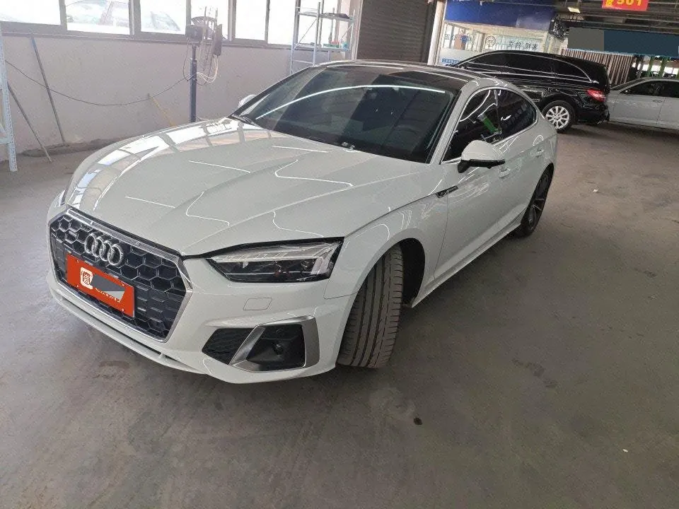 打开图片灯箱:Audi A5 (Imported) 2023 A5 Sportback 2.0TFSI 40TFSI Quattro Luxury Dynamic Automatic Gear